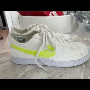 Nike blazer lows size 5Y